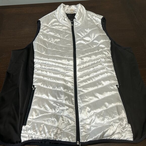 Xersion Puffer Vest - Women's Size 3X - Black/Grayish Silver - Picture 3 of 4